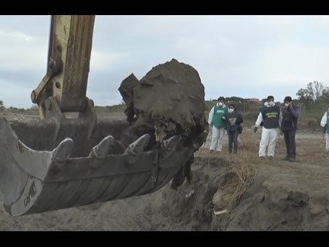 Napoli - Terra dei Fuochi, da marchio infamante a marchio di qualità (29.11.14)