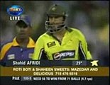 Shahid Afridi 6 Sixes in over - Fanstatic Batting Video