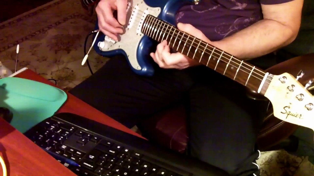 Electroharmonix B9 organ pedal Je t'aime… moi non plus cover