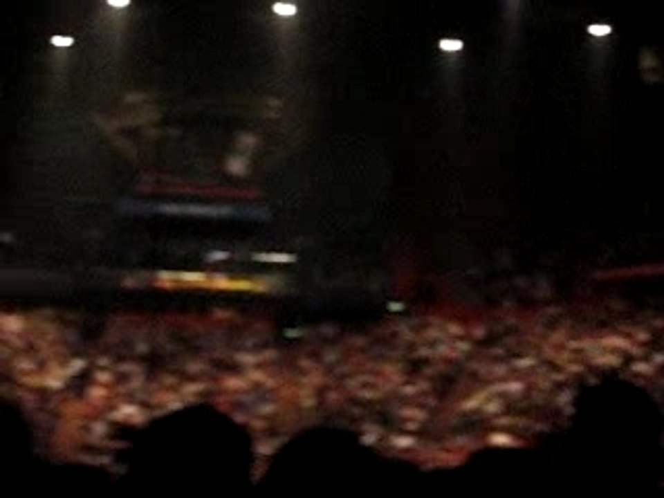La Ola concert shakira Paris 2007