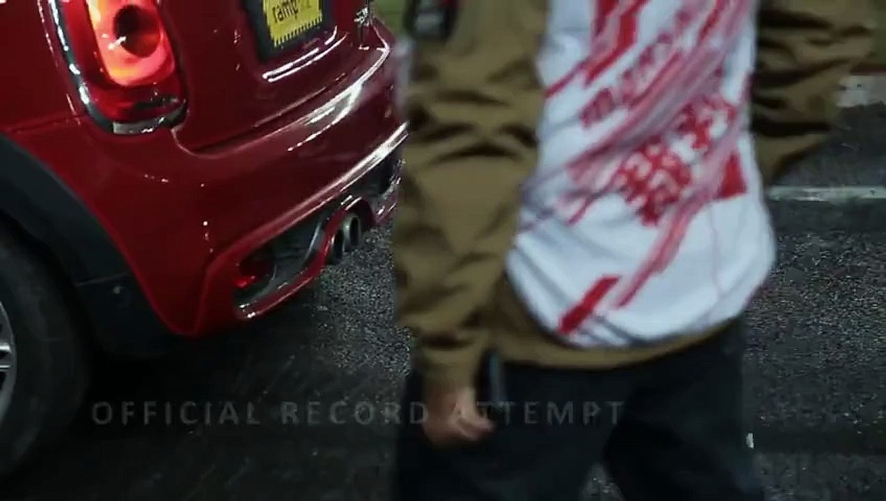 world record for tightest parallel car parking