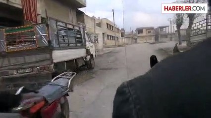 Esed Rejimine Bağlı Savaş Uçakları "Rastan" Kentini Hedef Aldı