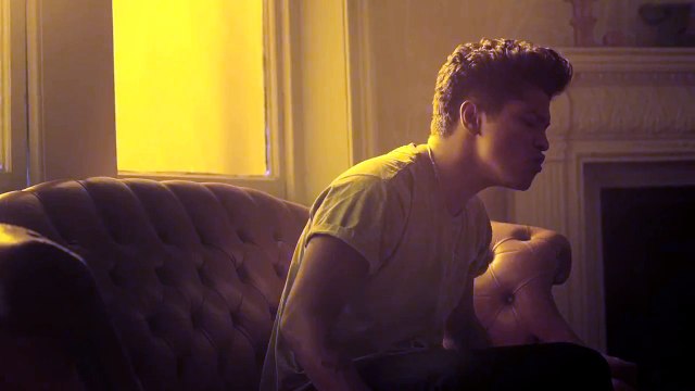 Bruno Mars - It Will Rain [OFFICIAL VIDEO]