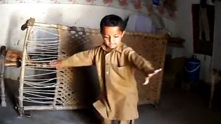 small kid dancing for pti