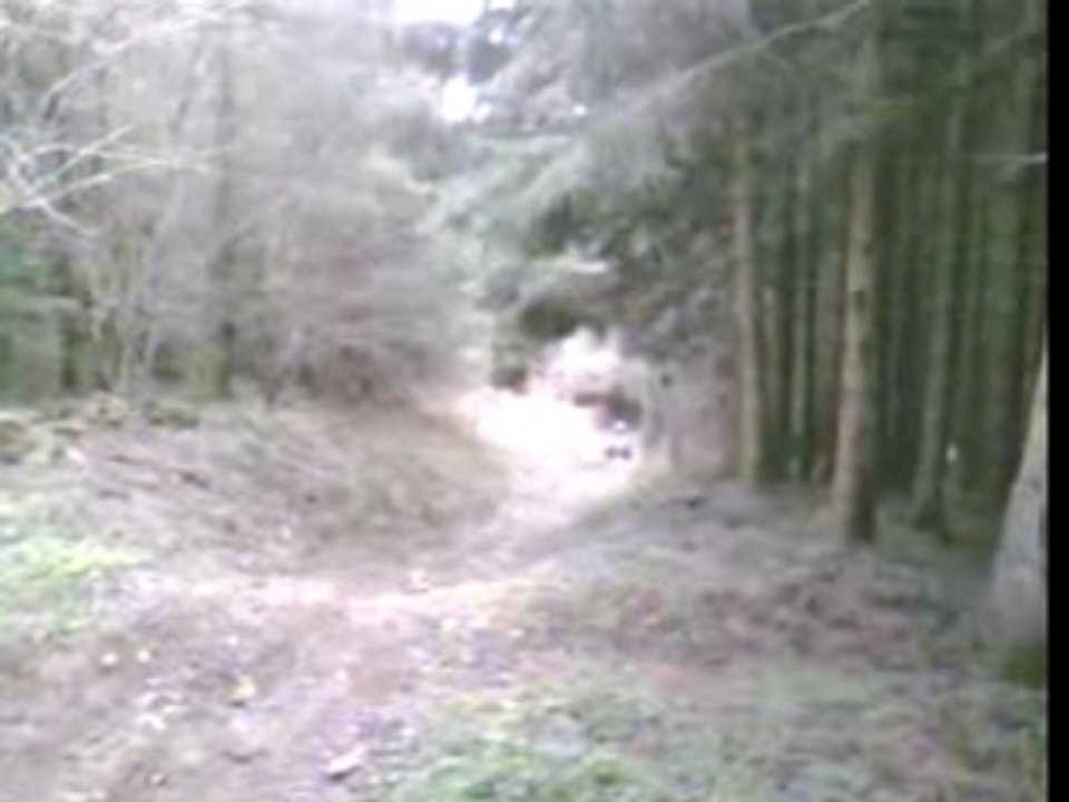 Gouillou fait un saut en quad