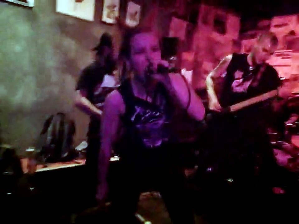 Nun And The Gangbangers at live Appart café à Reims