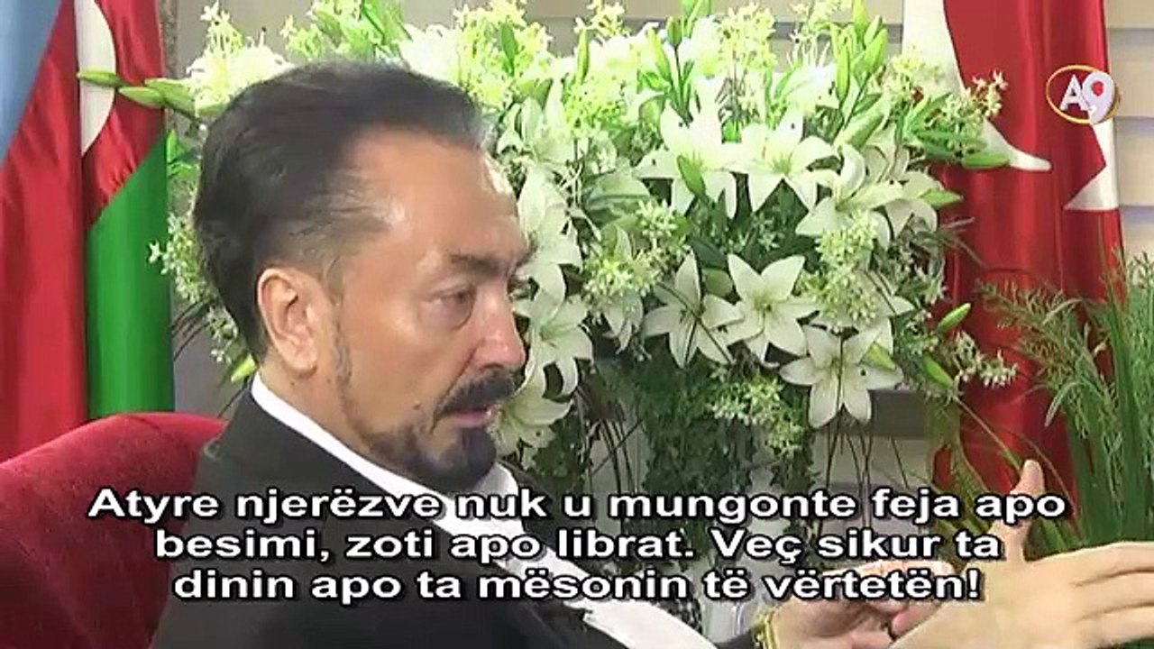 ISIL (Islamic State of Iraq and Levant- Shteti Islamik i Irakut dhe Levantit) ushtron dhunë bazuar në hadithe të rreme në të njëjtën mënyrë sikundër edhe Kryqëzatat e Krishtera keqinterpretonin Biblën