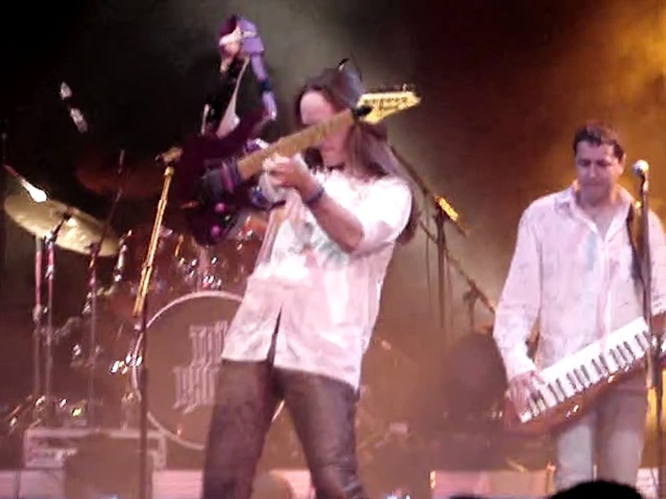 video - concert Taï Phong Montmorency 15032006 021