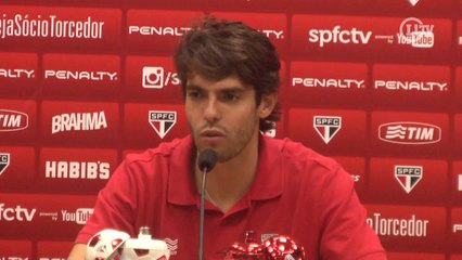 Kaká fala da emoção de último jogo e revela que tentou ficar