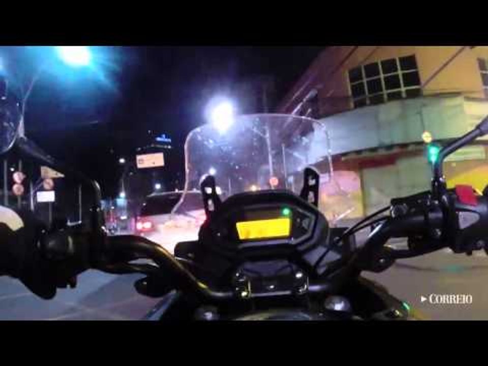 CB 500X: conforto e desempenho