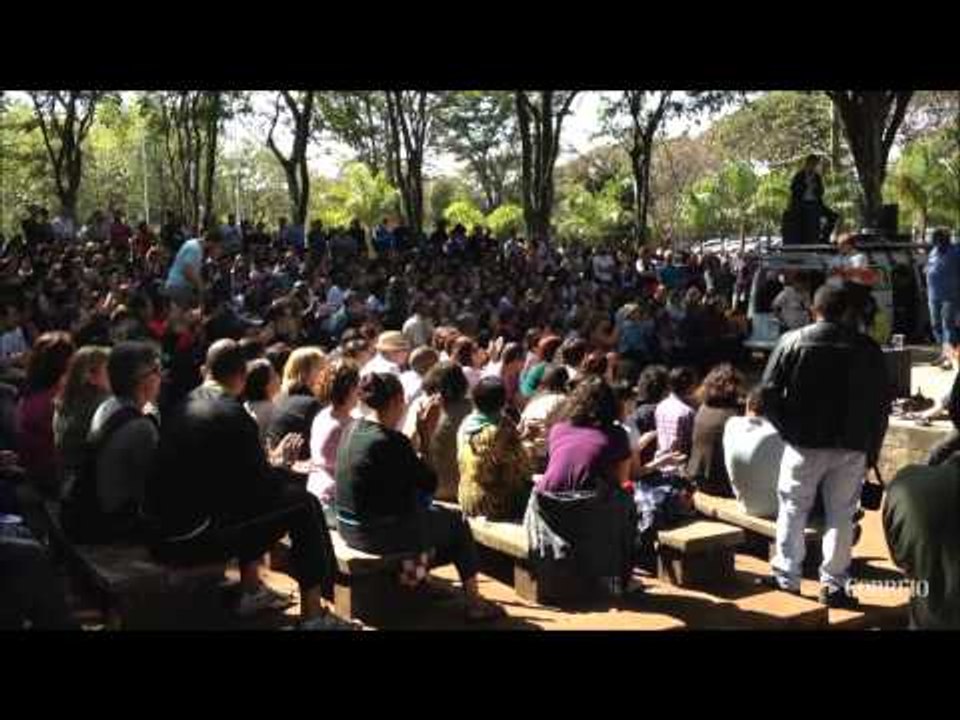 Funcionários da Unicamp decidem continuar a greve