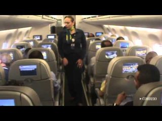 Torcida assiste derrota do Brasil em avião