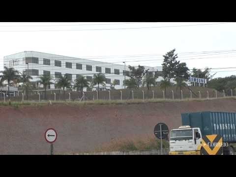 Quadrilha invade Samsung e foge com caminhões carregados