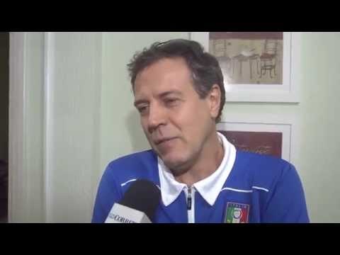 Torcedores italianos lamentam a eliminação da Itália