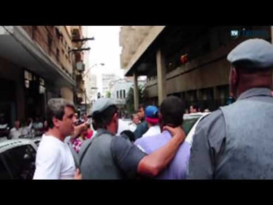 Flagrante da prisão do ladrão que deu facada em flanelinha no Centro de Campinas