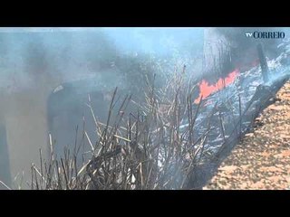 Queimada atinge área de antiga linha férrea