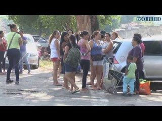 Familiares protestam em frente ao CDP de Hortolândia