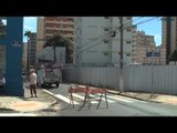 Abril 2013 - Caminhão bate, derruba poste e deixa região central sem energia