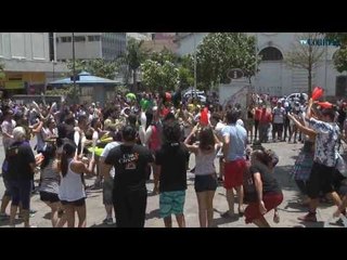 Malabaristas fazem apresentação no Centro