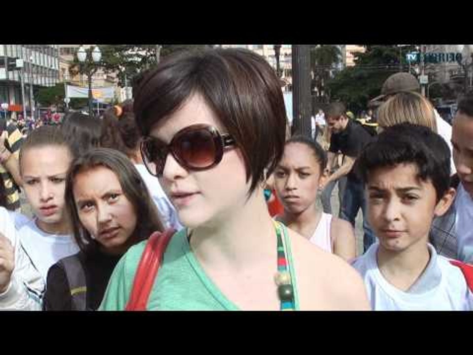 "Flash mob" em Campinas faz alerta sobre preservação ambiental