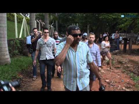 Ashton Kutcher e Modelo são estrela da marca Colcci e estão em Campinas