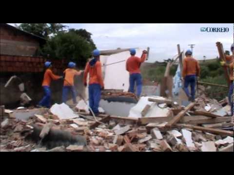 Duas casas em área de risco são demolidas em Campinas