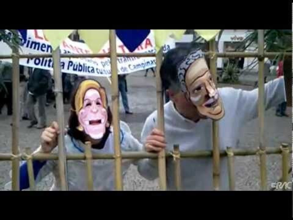 Artistas e produtores fazem protesto em Campinas