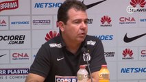 Enderson enaltece vitória do Santos dentro de casa