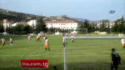 Nejat İşler, Amatör Maçta Olay Çıkardı