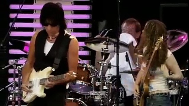 Jeff Beck with Tal Wilkenfeld at Crossroads 2007