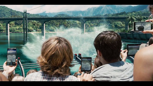Jurassic World / Bande-annonce officielle - VOST [Au cinéma le 10 juin 2015]