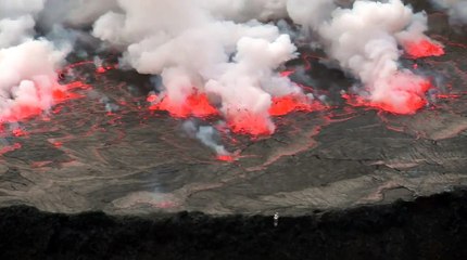 Estranho fenómeno cria Lago de Lava!