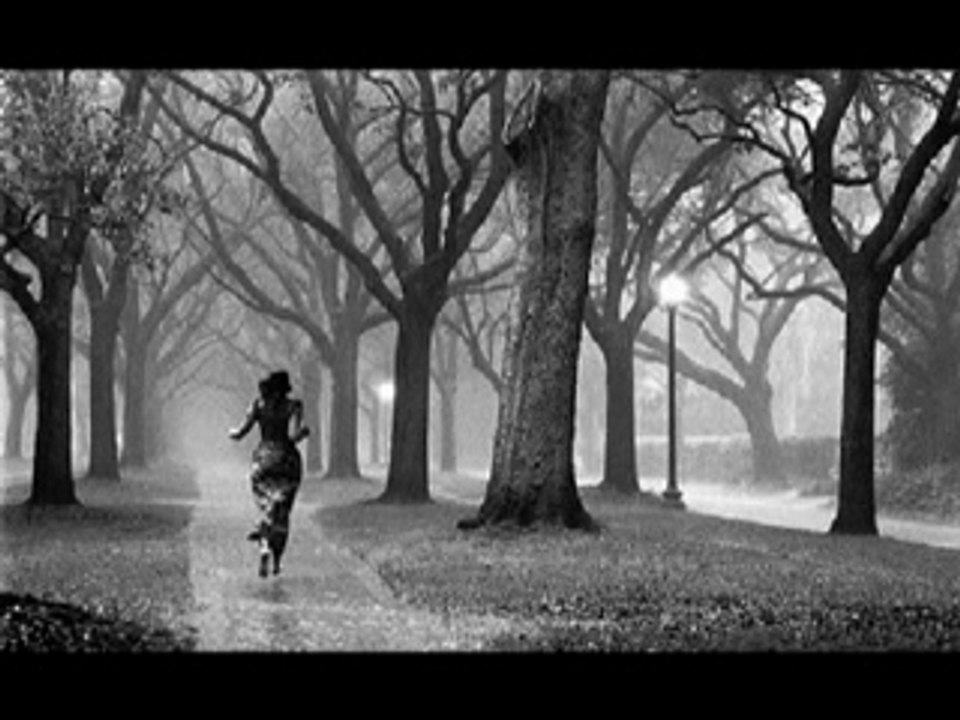 Vanoni - Sos - Girl in Rain