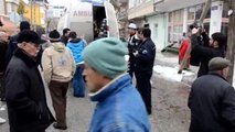 Karaman'da Cenaze Yıkarken Şofbenden Sızan Gazdan Etkilendiler