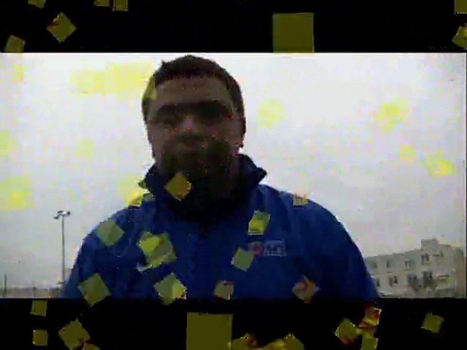 David Welferinger (entraîneur ASPTT Albi) interviewé à chaud par Christian Estevez après sa défaite face à l'E.A. Guingamp, le 30/11/2014, au stade Fred Aubert (Saint Brieuc)