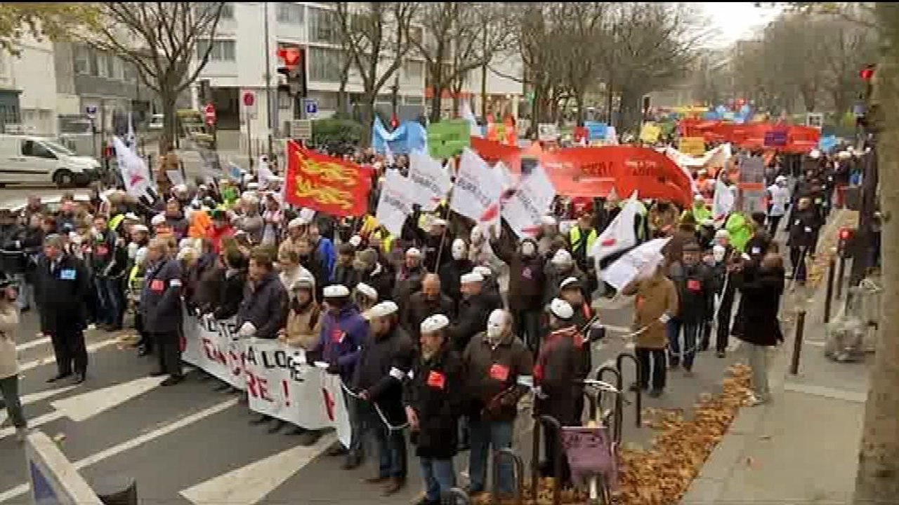 Les patrons dans la rue pour "décadenasser" l'économie française