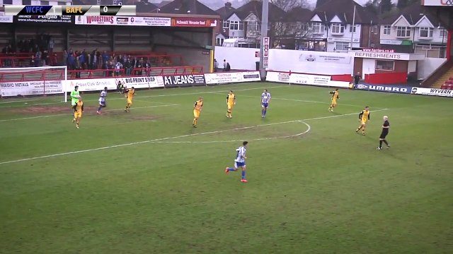 But en coup du foulard de Sam Geddes