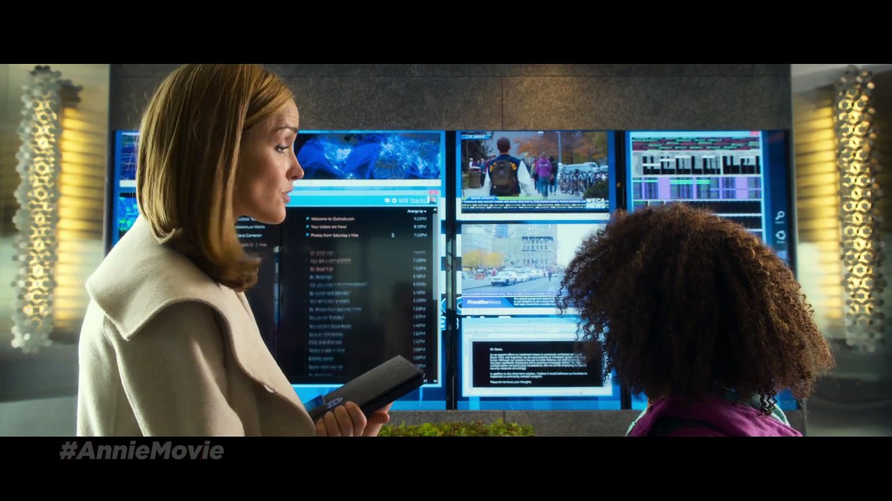 ▶ Annie - Smart House Trailer (2015)