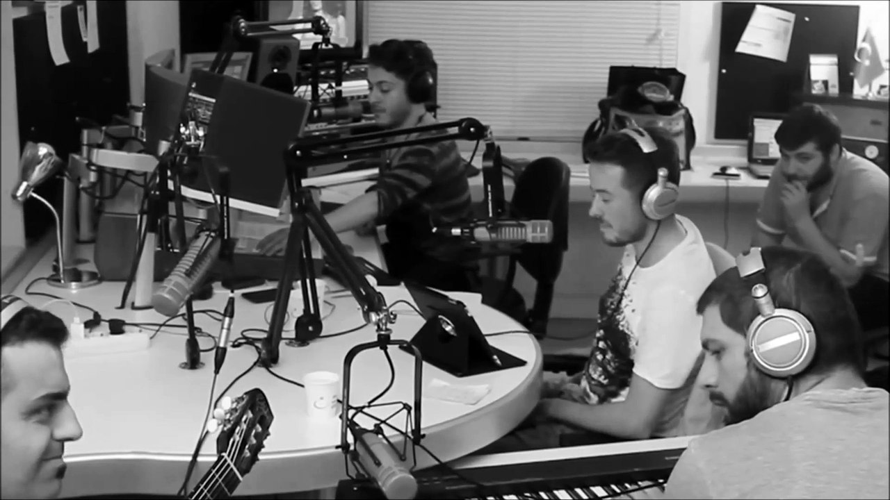 Aydın Kurtoğlu - Yana Yana (Akustik Performans)