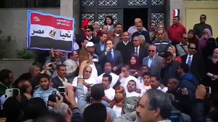 محافظ الاسماعيلية يدعو المواطنيين لممارسة حياتهم بشكل عادى