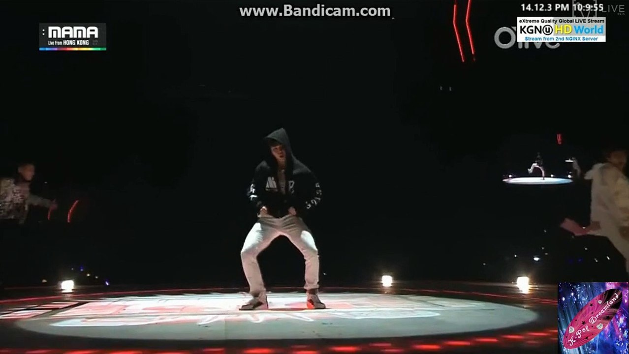 Jimin @ MAMA 2014 shirtless