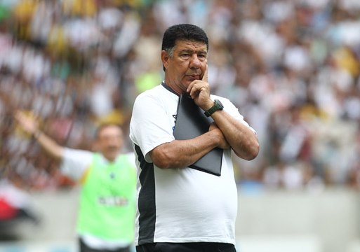 Vascaínos comentam sobre o futuro de Joel no Vasco