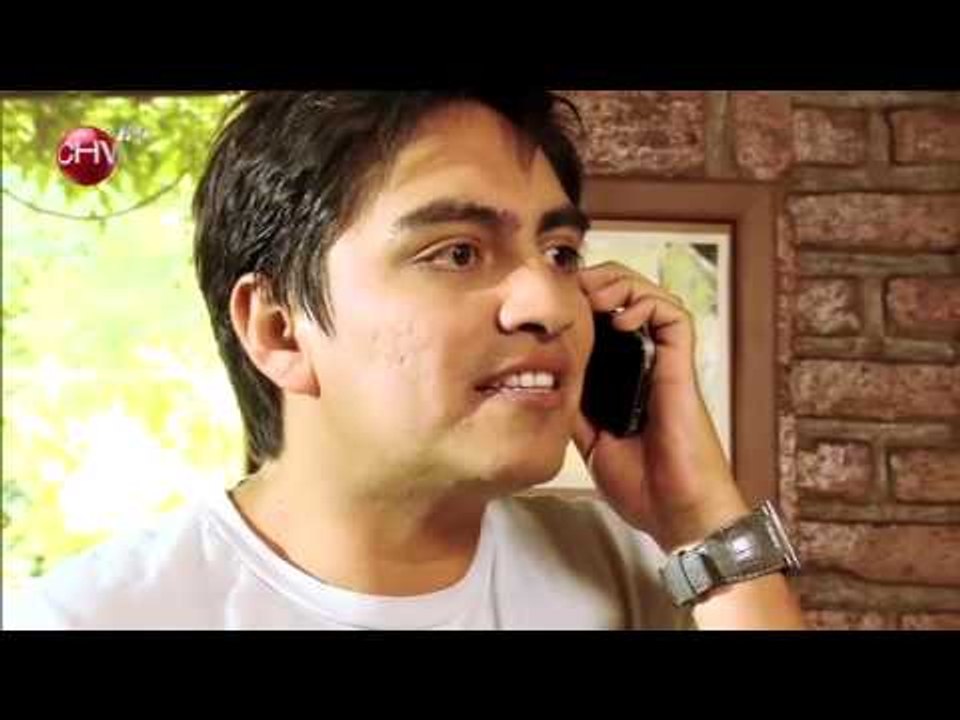 Rodrigo Salinas le pregunta por teléfono a Sergio si cree que es huevón