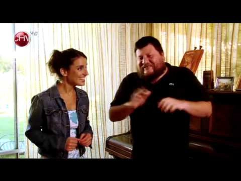 El sueño cochino: Rodrigo Salinas le partió el zapallo a Coté León