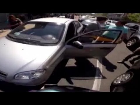 Motociclista persiguió con gas pimienta a conductor que provocó accidente - CHV Noticias