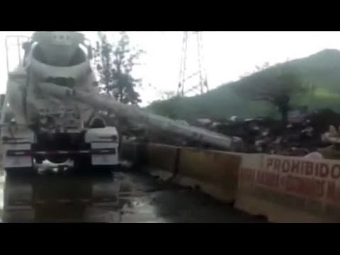 Camión bota desechos en parque de Quinta Normal - CHV Noticias