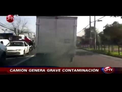 Delincuente en silla de ruedas escapó tras robarse un camión - CHV Noticias