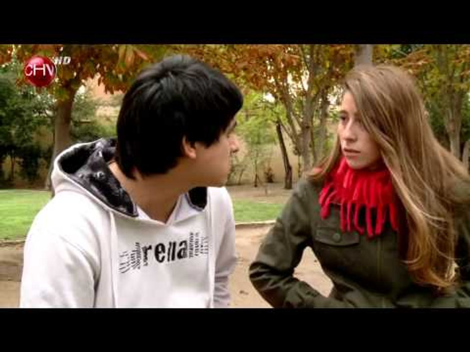 Andrés encaró a Francisca tras ver su comportamiento con guapo futbolista - Manos al Fuego