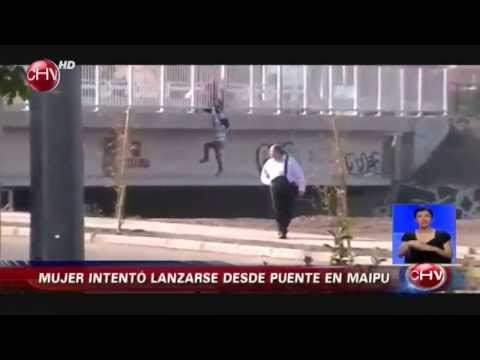Cazanoticias registra a mujer que intentó lanzarse desde puente en Maipú - Chilevisión Noticias