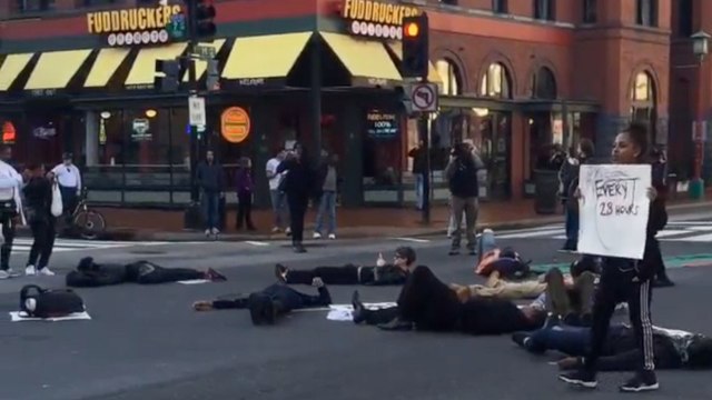 Ferguson protesters lie down on D.C. roads